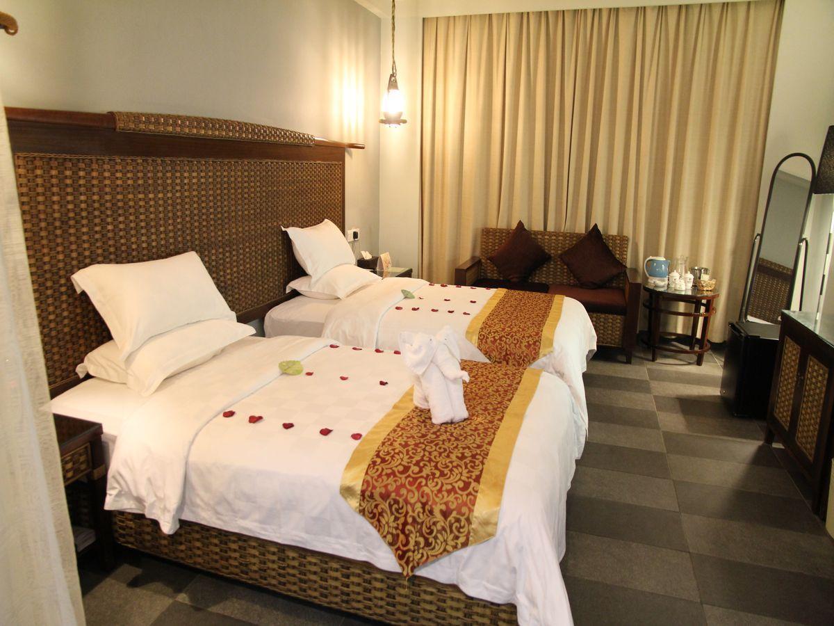 Serengeti Hotel Haikou  Exterior foto