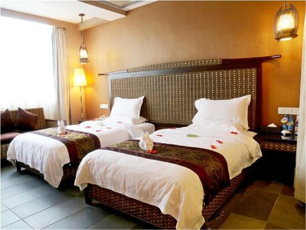 Serengeti Hotel Haikou  Exterior foto