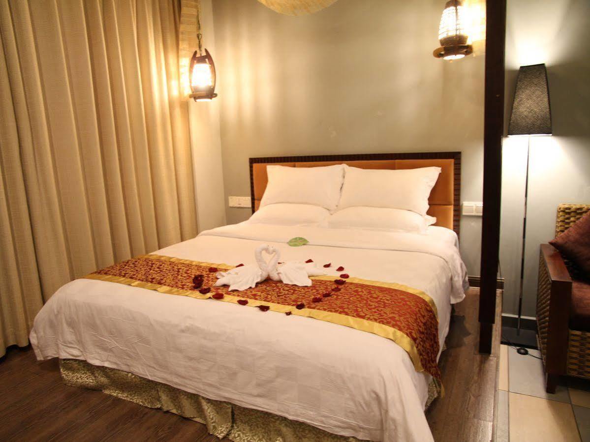 Serengeti Hotel Haikou  Exterior foto
